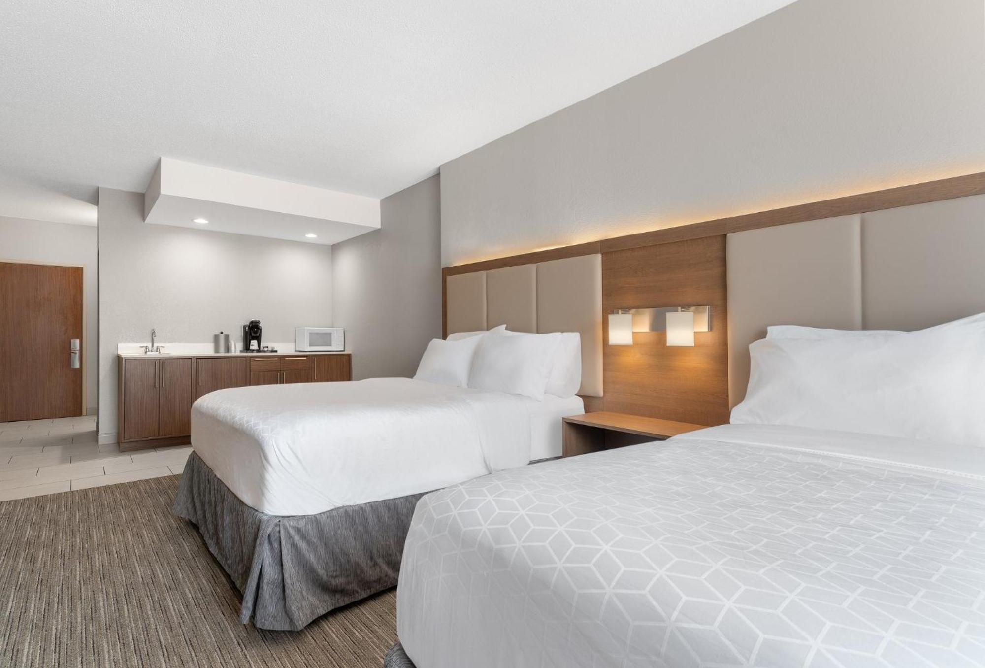 Holiday Inn Express Hotel & Suites Coralville By Ihg Eksteriør bilde
