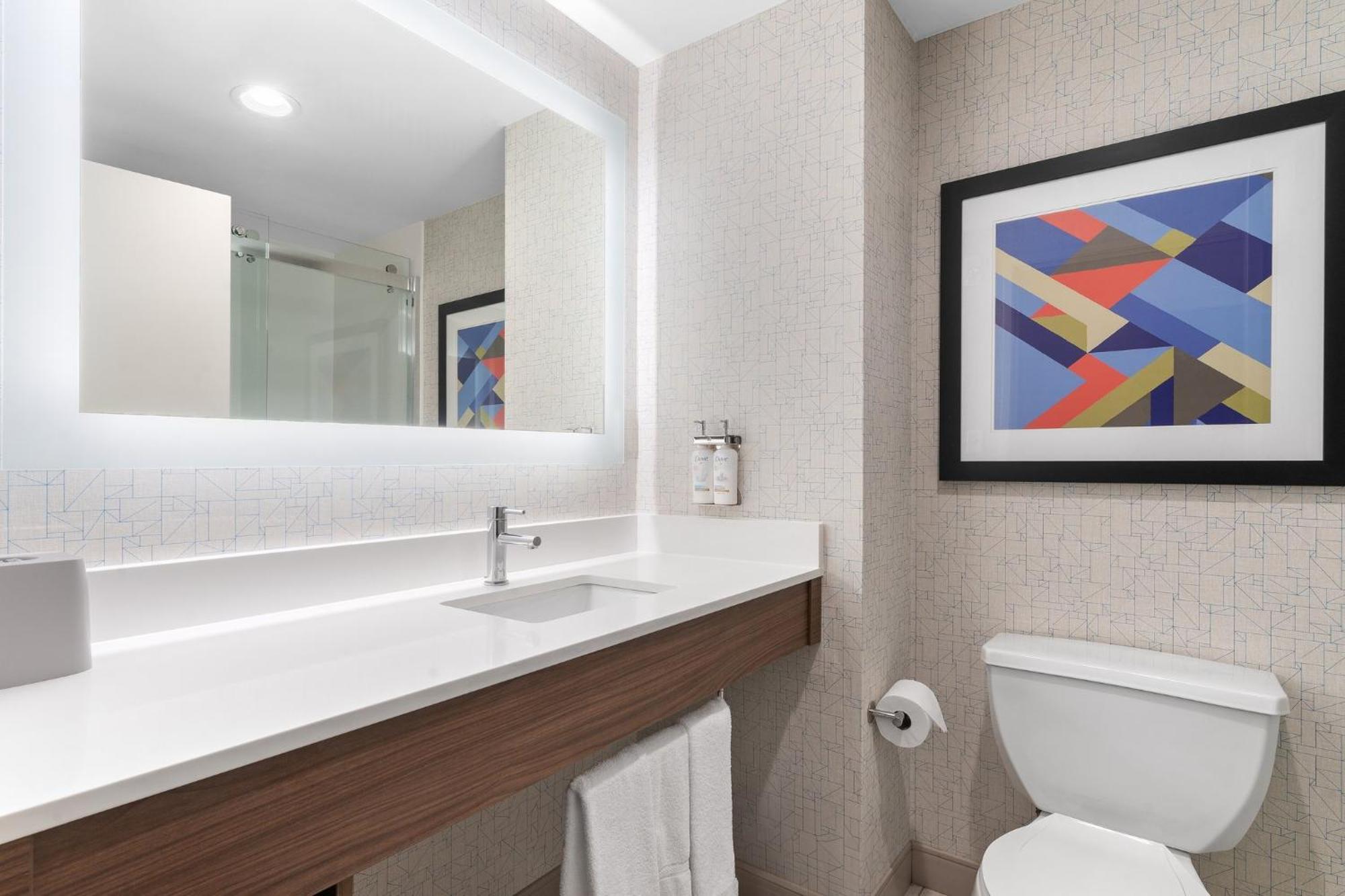 Holiday Inn Express Hotel & Suites Coralville By Ihg Eksteriør bilde
