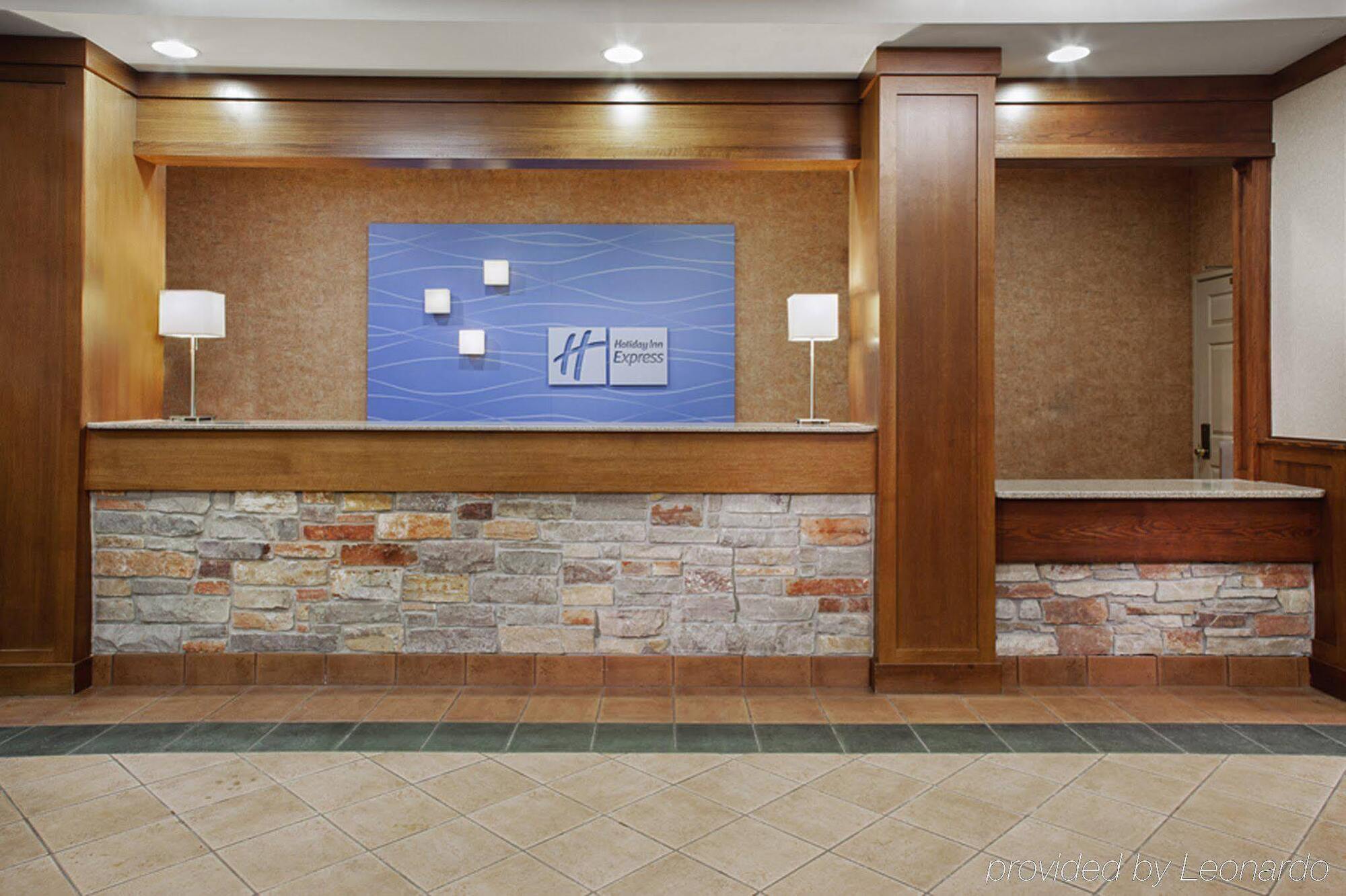 Holiday Inn Express Hotel & Suites Coralville By Ihg Eksteriør bilde